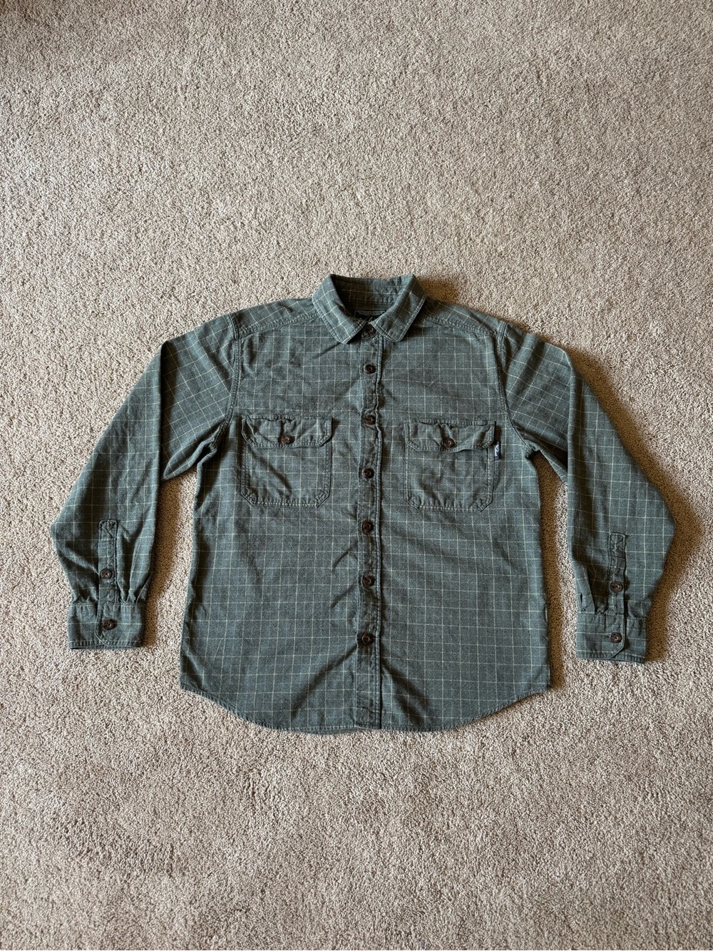 Men’s Medium Green Woolrich Plaid Button Up, Great Condition, No Flaws, Preppy